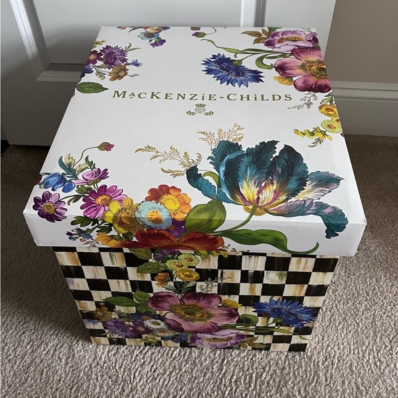 New MacKenzie-Childs Gift Box - Picture 3 of 6